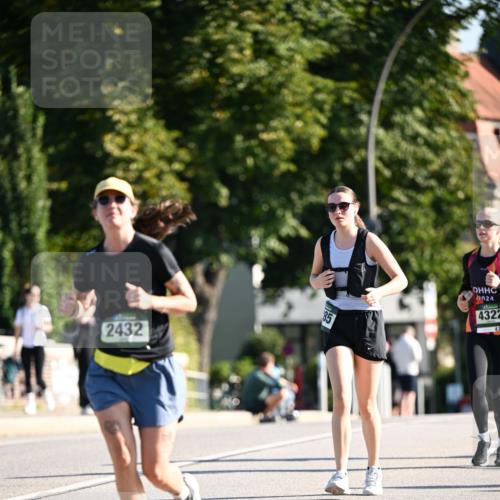 01.09.2024 - BARMER Alsterlauf Dr. Thomas Lammeyer http://msf.ph/oto/6912032 01.09.2024 09:45:56 Laufen 2432, 85, 024, 4322, 432 meine-sportfotos.de