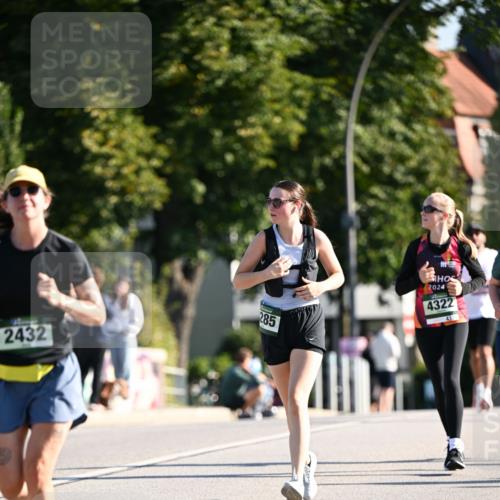 01.09.2024 - BARMER Alsterlauf Dr. Thomas Lammeyer http://msf.ph/oto/6912048 01.09.2024 09:45:57 Laufen 2432, 285, 2024, 4322, 432 meine-sportfotos.de