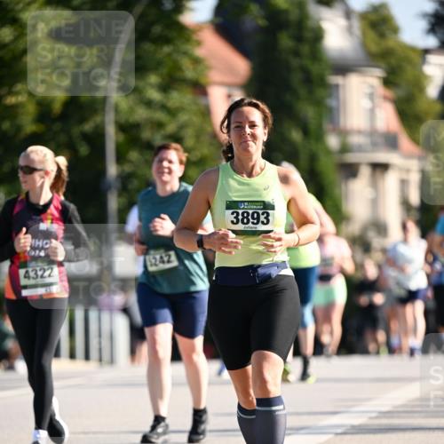 01.09.2024 - BARMER Alsterlauf Dr. Thomas Lammeyer http://msf.ph/oto/6912091 01.09.2024 09:45:58 Laufen 074, 4322, 242, 135, 3893 meine-sportfotos.de