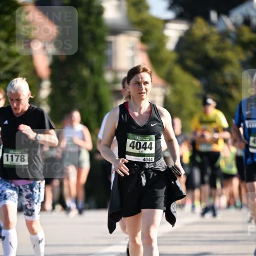 01.09.2024 - BARMER Alsterlauf Dr. Thomas Lammeyer http://msf.ph/oto/6912271 01.09.2024 09:46:06 Laufen 1178, 35, 4044, 4044 meine-sportfotos.de