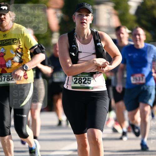 01.09.2024 - BARMER Alsterlauf Dr. Thomas Lammeyer http://msf.ph/oto/6912407 01.09.2024 09:46:13 Laufen 37824, 35, 2825, 7637 meine-sportfotos.de