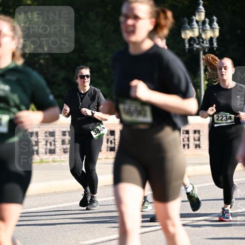 01.09.2024 - BARMER Alsterlauf Dr. Thomas Lammeyer http://msf.ph/oto/6912593 01.09.2024 09:46:18 Laufen 384, 2234 meine-sportfotos.de