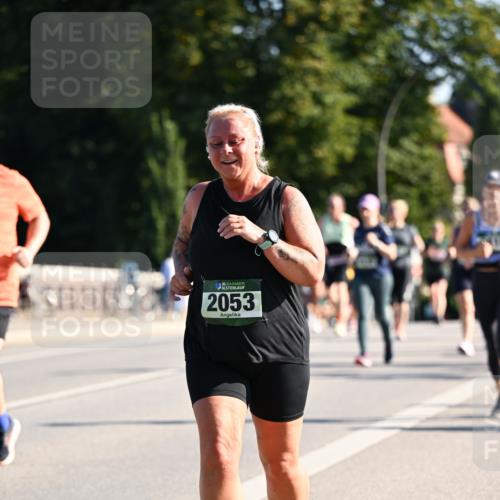 01.09.2024 - BARMER Alsterlauf Dr. Thomas Lammeyer http://msf.ph/oto/6912779 01.09.2024 09:46:27 Laufen 135, 2053 meine-sportfotos.de