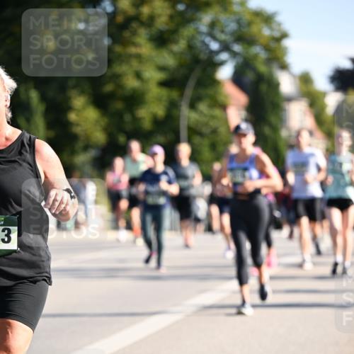 01.09.2024 - BARMER Alsterlauf Dr. Thomas Lammeyer http://msf.ph/oto/6912803 01.09.2024 09:46:27 Laufen 63 meine-sportfotos.de