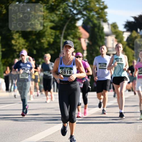 01.09.2024 - BARMER Alsterlauf Dr. Thomas Lammeyer http://msf.ph/oto/6912824 01.09.2024 09:46:29 Laufen 4639, 2819, 3819, 38 meine-sportfotos.de