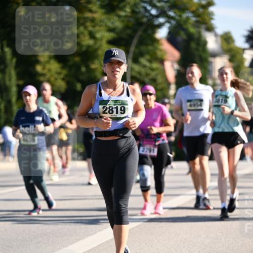 01.09.2024 - BARMER Alsterlauf Dr. Thomas Lammeyer http://msf.ph/oto/6912838 01.09.2024 09:46:29 Laufen 35, 2819, 4064, 3819, 2791 meine-sportfotos.de