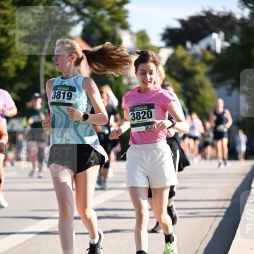 01.09.2024 - BARMER Alsterlauf Dr. Thomas Lammeyer http://msf.ph/oto/6912884 01.09.2024 09:46:32 Laufen 135, 3819, 3820, 3820 meine-sportfotos.de