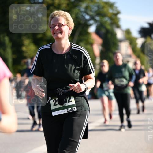 01.09.2024 - BARMER Alsterlauf Dr. Thomas Lammeyer http://msf.ph/oto/6912934 01.09.2024 09:46:34 Laufen 2002, 2002 meine-sportfotos.de