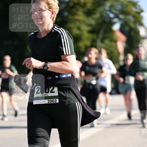 01.09.2024 - BARMER Alsterlauf Dr. Thomas Lammeyer http://msf.ph/oto/6912940 01.09.2024 09:46:35 Laufen 202, 2002 meine-sportfotos.de