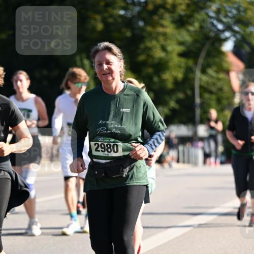 01.09.2024 - BARMER Alsterlauf Dr. Thomas Lammeyer http://msf.ph/oto/6913010 01.09.2024 09:46:38 Laufen 35, 35, 2980 meine-sportfotos.de