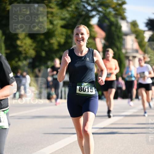 01.09.2024 - BARMER Alsterlauf Dr. Thomas Lammeyer http://msf.ph/oto/6913063 01.09.2024 09:46:40 Laufen 8015 meine-sportfotos.de