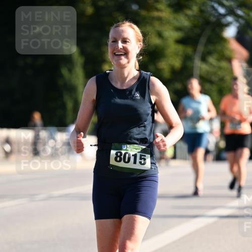 01.09.2024 - BARMER Alsterlauf Dr. Thomas Lammeyer http://msf.ph/oto/6913088 01.09.2024 09:46:41 Laufen 8015 meine-sportfotos.de