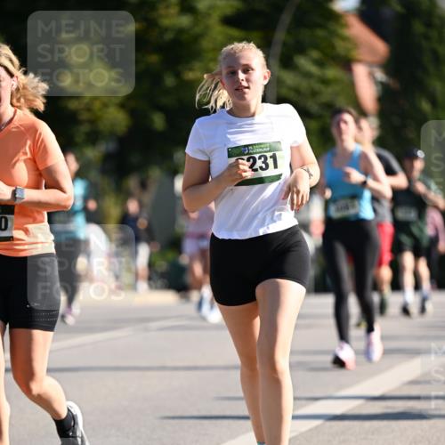 01.09.2024 - BARMER Alsterlauf Dr. Thomas Lammeyer http://msf.ph/oto/6913171 01.09.2024 09:46:44 Laufen 0, 35, 231 meine-sportfotos.de