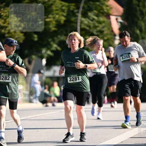 01.09.2024 - BARMER Alsterlauf Dr. Thomas Lammeyer http://msf.ph/oto/6913302 01.09.2024 09:46:49 Laufen 3282, 3281, 8355 meine-sportfotos.de