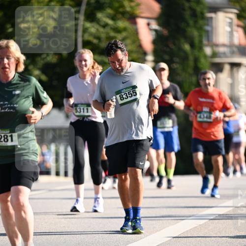 01.09.2024 - BARMER Alsterlauf Dr. Thomas Lammeyer http://msf.ph/oto/6913327 01.09.2024 09:46:50 Laufen 5311, 8355, 281 meine-sportfotos.de