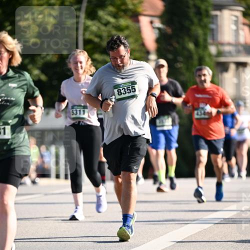 01.09.2024 - BARMER Alsterlauf Dr. Thomas Lammeyer http://msf.ph/oto/6913331 01.09.2024 09:46:50 Laufen 31, 5311, 8355 meine-sportfotos.de