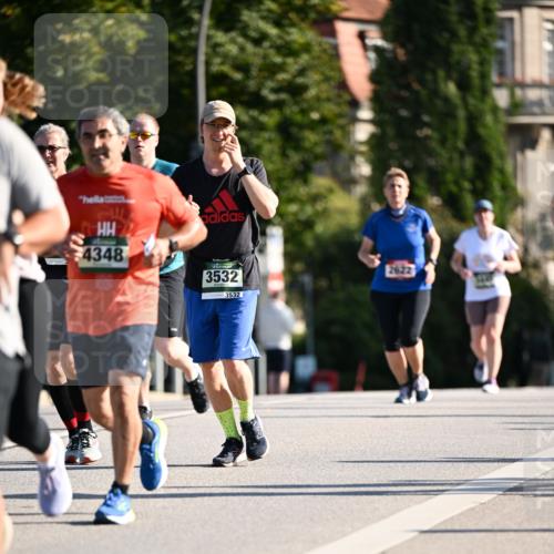 01.09.2024 - BARMER Alsterlauf Dr. Thomas Lammeyer http://msf.ph/oto/6913387 01.09.2024 09:46:53 Laufen 4348, 3532, 3532, 2622 meine-sportfotos.de