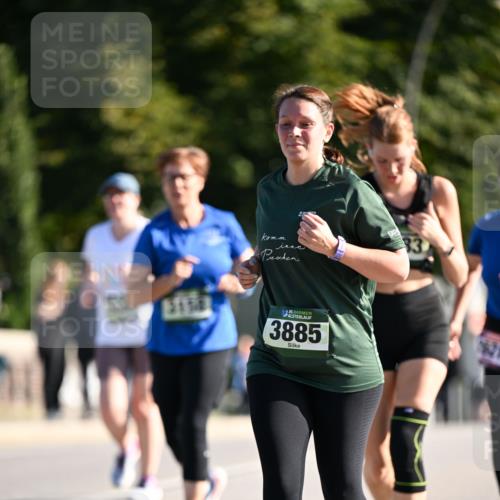 01.09.2024 - BARMER Alsterlauf Dr. Thomas Lammeyer http://msf.ph/oto/6913586 01.09.2024 09:47:00 Laufen 3138, 3885 meine-sportfotos.de