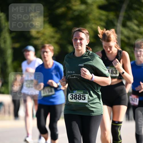 01.09.2024 - BARMER Alsterlauf Dr. Thomas Lammeyer http://msf.ph/oto/6913589 01.09.2024 09:47:00 Laufen 35, 3885, 183 meine-sportfotos.de