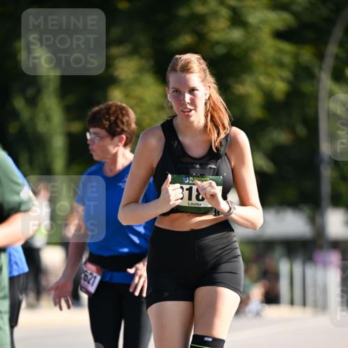 01.09.2024 - BARMER Alsterlauf Dr. Thomas Lammeyer http://msf.ph/oto/6913645 01.09.2024 09:47:02 Laufen 621, 35, 318 meine-sportfotos.de