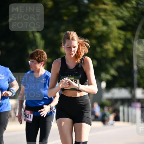 01.09.2024 - BARMER Alsterlauf Dr. Thomas Lammeyer http://msf.ph/oto/6913664 01.09.2024 09:47:02 Laufen 1621, 35 meine-sportfotos.de