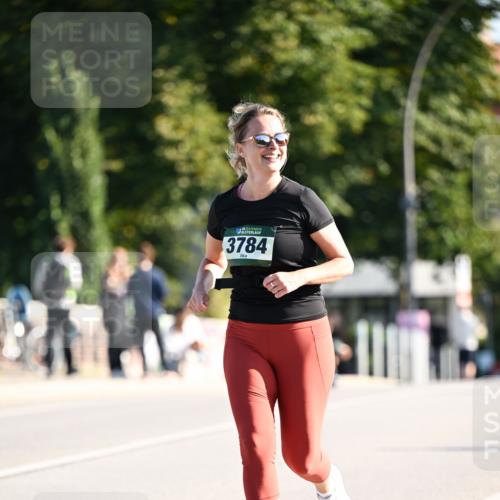 01.09.2024 - BARMER Alsterlauf Dr. Thomas Lammeyer http://msf.ph/oto/6913712 01.09.2024 09:47:04 Laufen 3784 meine-sportfotos.de