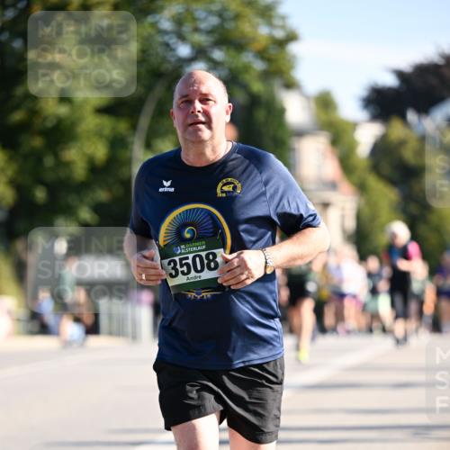 01.09.2024 - BARMER Alsterlauf Dr. Thomas Lammeyer http://msf.ph/oto/6913765 01.09.2024 09:47:06 Laufen 2019, 35, 3508 meine-sportfotos.de