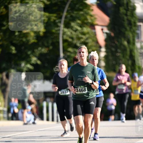 01.09.2024 - BARMER Alsterlauf Dr. Thomas Lammeyer http://msf.ph/oto/6913839 01.09.2024 09:47:09 Laufen 3937, 2468 meine-sportfotos.de