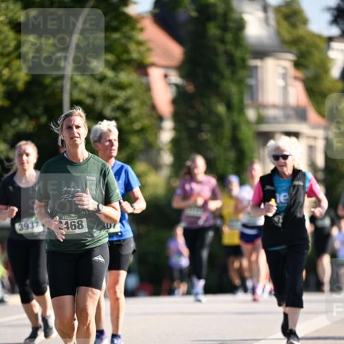 01.09.2024 - BARMER Alsterlauf Dr. Thomas Lammeyer http://msf.ph/oto/6913867 01.09.2024 09:47:10 Laufen 3937, 2468 meine-sportfotos.de