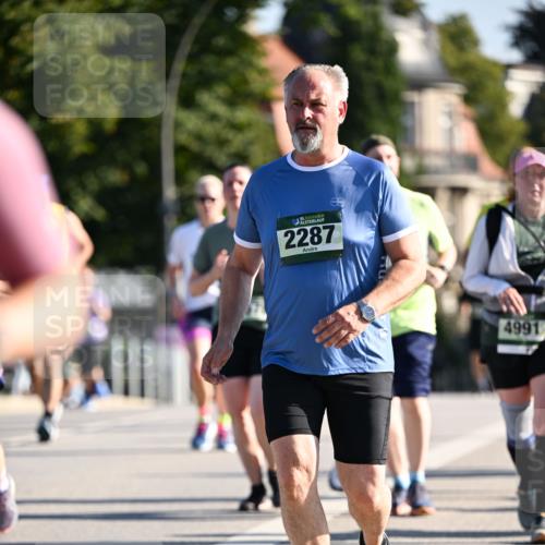 01.09.2024 - BARMER Alsterlauf Dr. Thomas Lammeyer http://msf.ph/oto/6914100 01.09.2024 09:47:18 Laufen 35, 2287, 4991 meine-sportfotos.de