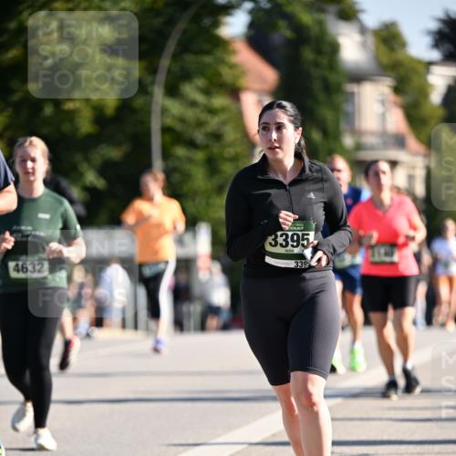 01.09.2024 - BARMER Alsterlauf Dr. Thomas Lammeyer http://msf.ph/oto/6914287 01.09.2024 09:47:24 Laufen 4632, 3395, 3395 meine-sportfotos.de
