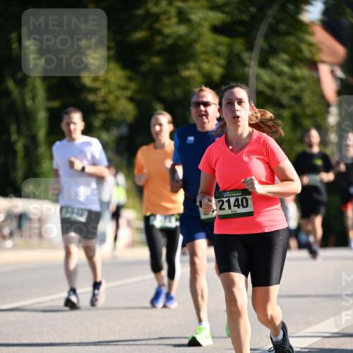 01.09.2024 - BARMER Alsterlauf Dr. Thomas Lammeyer http://msf.ph/oto/6914361 01.09.2024 09:47:27 Laufen 2140 meine-sportfotos.de