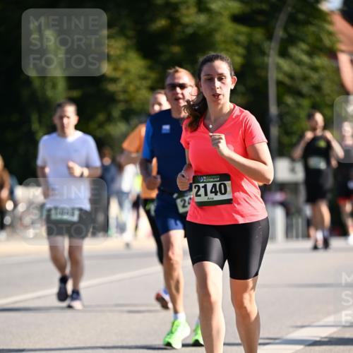 01.09.2024 - BARMER Alsterlauf Dr. Thomas Lammeyer http://msf.ph/oto/6914390 01.09.2024 09:47:28 Laufen 20, 35, 2140 meine-sportfotos.de