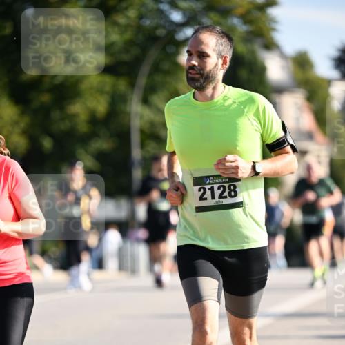 01.09.2024 - BARMER Alsterlauf Dr. Thomas Lammeyer http://msf.ph/oto/6914400 01.09.2024 09:47:29 Laufen 35, 2128 meine-sportfotos.de