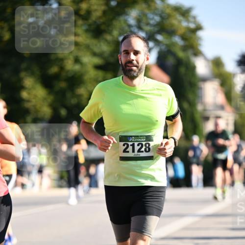 01.09.2024 - BARMER Alsterlauf Dr. Thomas Lammeyer http://msf.ph/oto/6914434 01.09.2024 09:47:29 Laufen 35, 2128 meine-sportfotos.de
