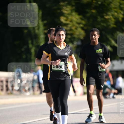01.09.2024 - BARMER Alsterlauf Dr. Thomas Lammeyer http://msf.ph/oto/6914510 01.09.2024 09:47:33 Laufen 5050 meine-sportfotos.de