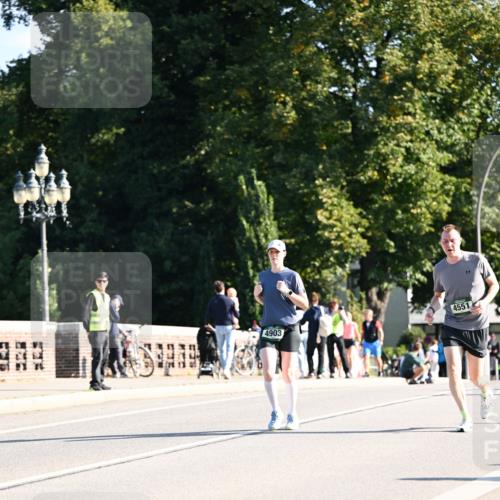 01.09.2024 - BARMER Alsterlauf Dr. Thomas Lammeyer http://msf.ph/oto/6914674 01.09.2024 09:47:40 Laufen 4903, 4551 meine-sportfotos.de