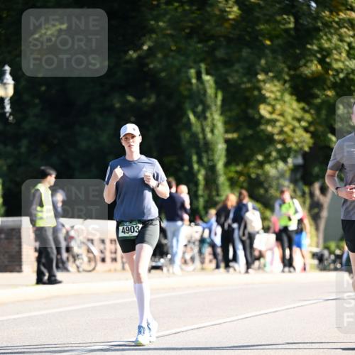 01.09.2024 - BARMER Alsterlauf Dr. Thomas Lammeyer http://msf.ph/oto/6914703 01.09.2024 09:47:41 Laufen 4903 meine-sportfotos.de