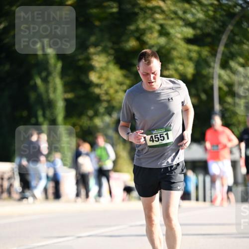 01.09.2024 - BARMER Alsterlauf Dr. Thomas Lammeyer http://msf.ph/oto/6914750 01.09.2024 09:47:42 Laufen 4551 meine-sportfotos.de