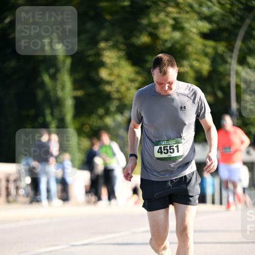01.09.2024 - BARMER Alsterlauf Dr. Thomas Lammeyer http://msf.ph/oto/6914759 01.09.2024 09:47:43 Laufen 435, 4551 meine-sportfotos.de