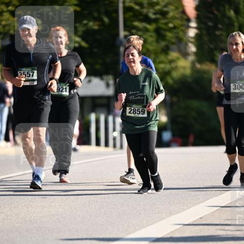 01.09.2024 - BARMER Alsterlauf Dr. Thomas Lammeyer http://msf.ph/oto/6914953 01.09.2024 09:47:49 Laufen 3557, 3557, 921, 2859, 300 meine-sportfotos.de