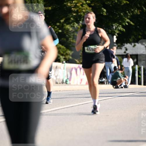 01.09.2024 - BARMER Alsterlauf Dr. Thomas Lammeyer http://msf.ph/oto/6915042 01.09.2024 09:47:55 Laufen 03, 4559 meine-sportfotos.de
