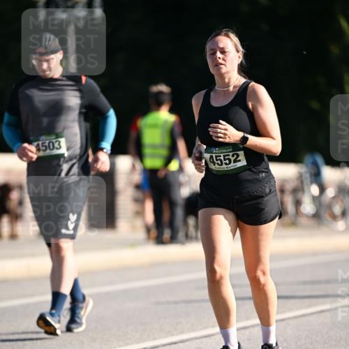 01.09.2024 - BARMER Alsterlauf Dr. Thomas Lammeyer http://msf.ph/oto/6915104 01.09.2024 09:47:57 Laufen 4503, 35, 4552 meine-sportfotos.de