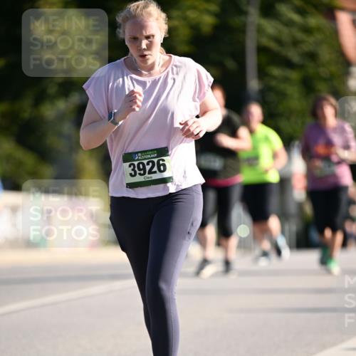 01.09.2024 - BARMER Alsterlauf Dr. Thomas Lammeyer http://msf.ph/oto/6915221 01.09.2024 09:48:02 Laufen 35, 3926 meine-sportfotos.de
