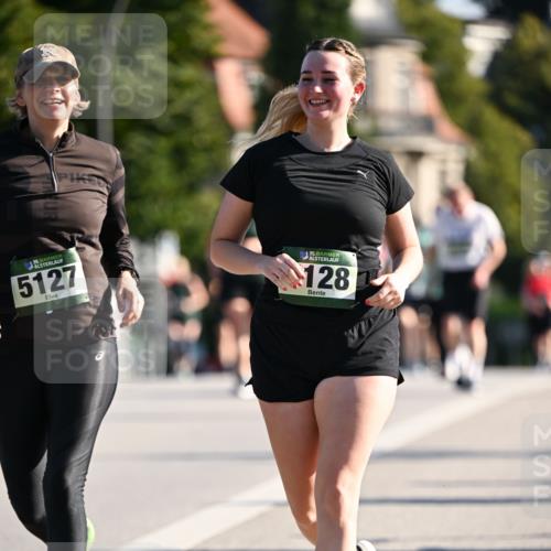 01.09.2024 - BARMER Alsterlauf Dr. Thomas Lammeyer http://msf.ph/oto/6915415 01.09.2024 09:48:09 Laufen 35, 5127, 35, 128 meine-sportfotos.de