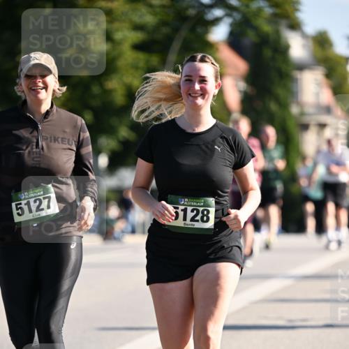 01.09.2024 - BARMER Alsterlauf Dr. Thomas Lammeyer http://msf.ph/oto/6915451 01.09.2024 09:48:10 Laufen 135, 5127, 35, 5128 meine-sportfotos.de