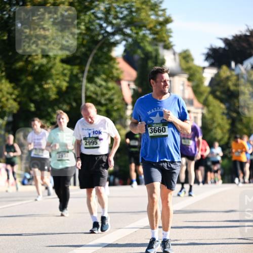 01.09.2024 - BARMER Alsterlauf Dr. Thomas Lammeyer http://msf.ph/oto/6915526 01.09.2024 09:48:16 Laufen 10, 2995, 3660 meine-sportfotos.de