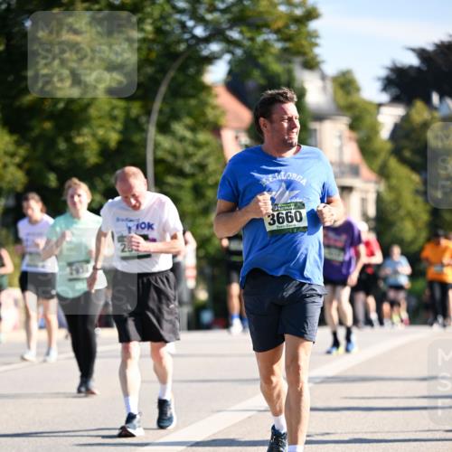 01.09.2024 - BARMER Alsterlauf Dr. Thomas Lammeyer http://msf.ph/oto/6915544 01.09.2024 09:48:17 Laufen 10, 3660 meine-sportfotos.de