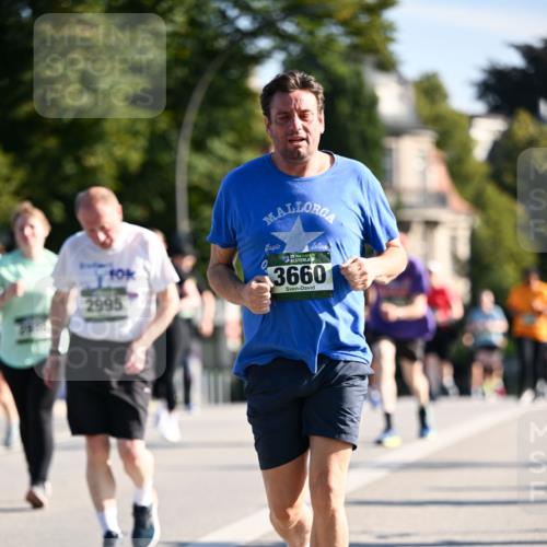 01.09.2024 - BARMER Alsterlauf Dr. Thomas Lammeyer http://msf.ph/oto/6915573 01.09.2024 09:48:17 Laufen 10, 2995, 35, 3660 meine-sportfotos.de