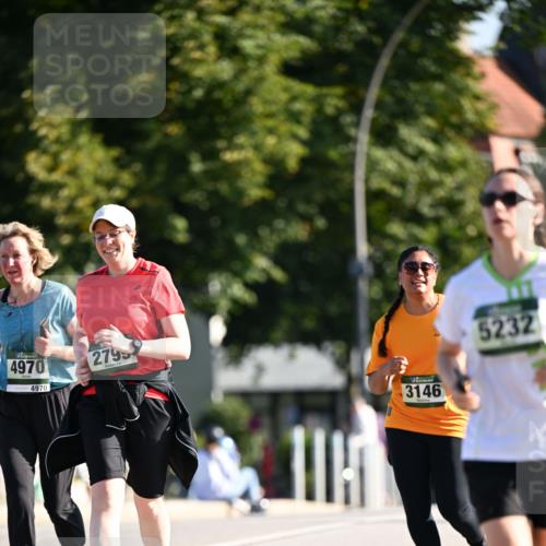 01.09.2024 - BARMER Alsterlauf Dr. Thomas Lammeyer http://msf.ph/oto/6915678 01.09.2024 09:48:26 Laufen 4970, 4970, 2795, 3146, 5232 meine-sportfotos.de